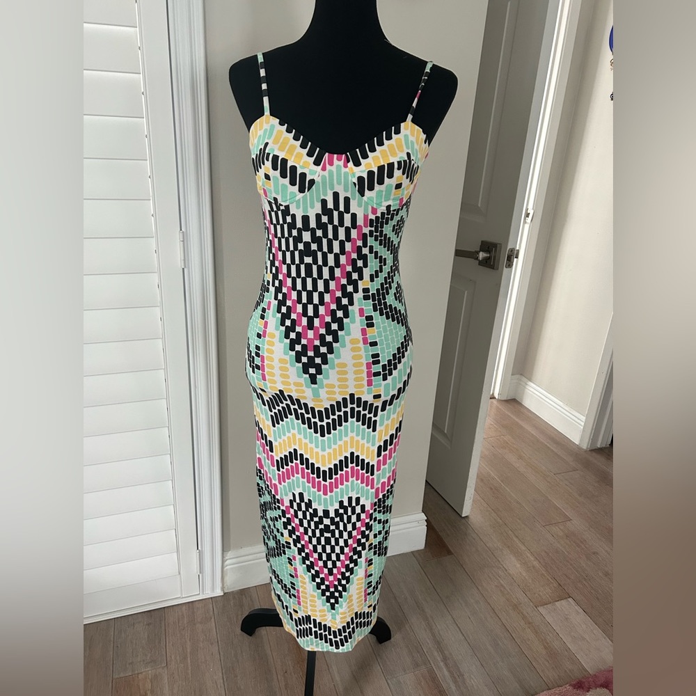 EUC !! MARA HOFFMAN. FUN STUNNING DRESS ! DEFINITELY A HEAD TURNER !